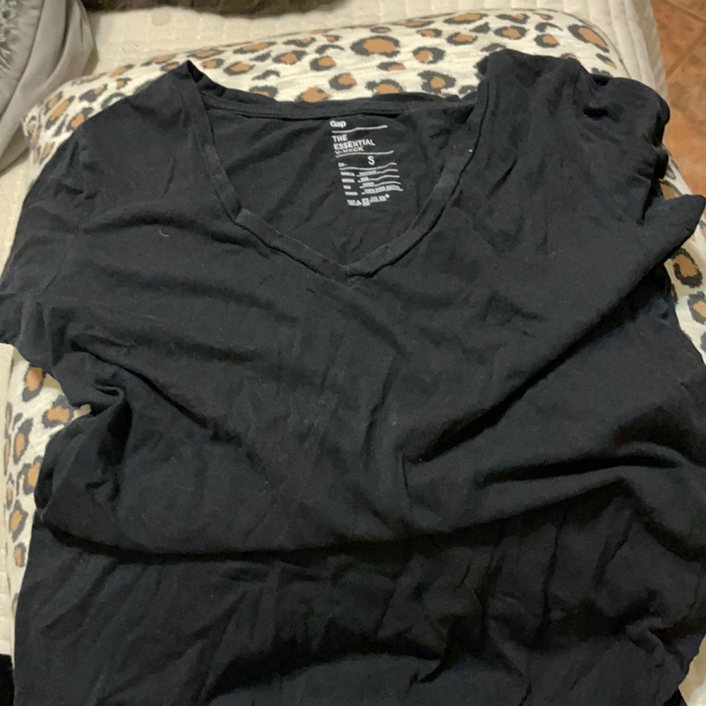 Gap V Neck